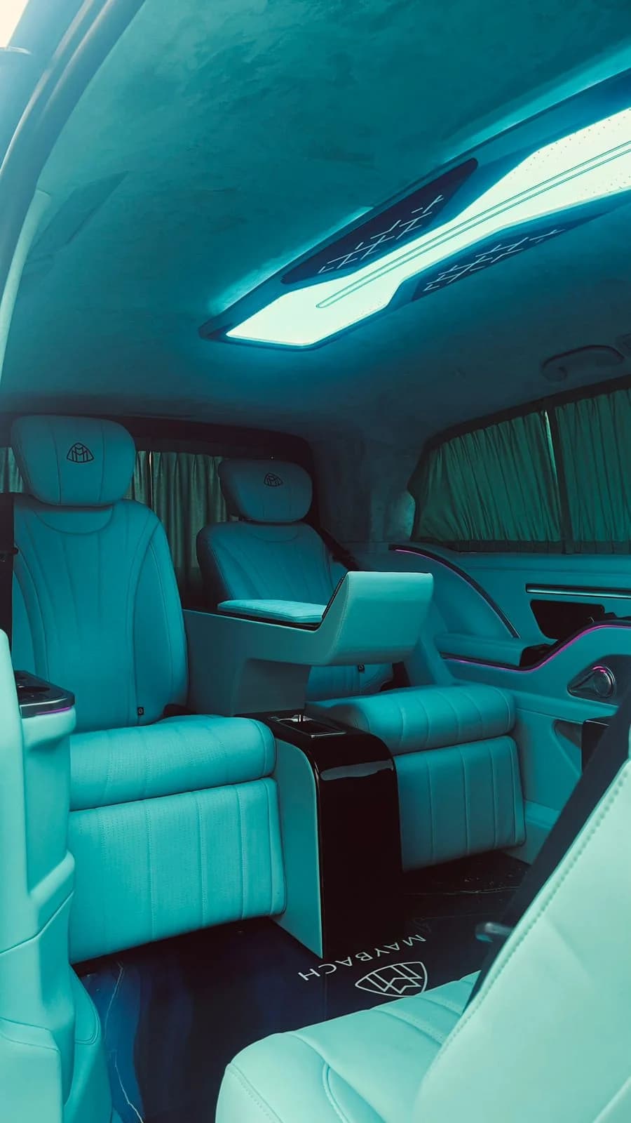 M VITO MAYBAKH avec chauffeur performance