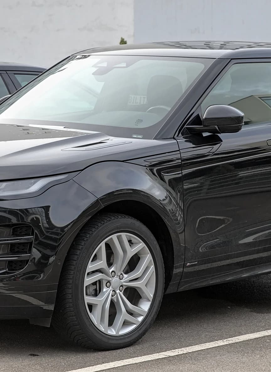 R.R EVOQUE detail
